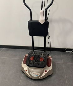 溫馨夕陽紅 當社區成為第二個家，美容技術如何點亮銀發時光